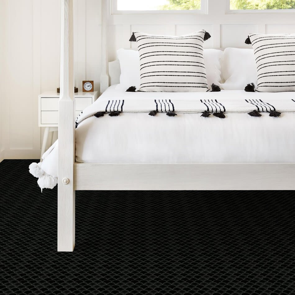 Shaw Floors Home Fn Gold Ceramic Geoscapes Fan Black 00900_TG86A