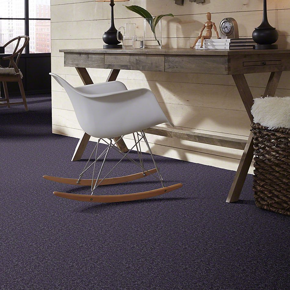Shaw Floors Dyersburg Classic 12′ Violet Crush 00930_E0947