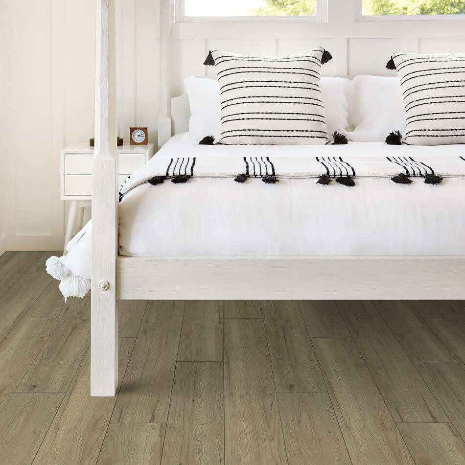 Shaw Floors Pulte Home Hard Surfaces Middlebrooke Golden Sands 02023_PW206