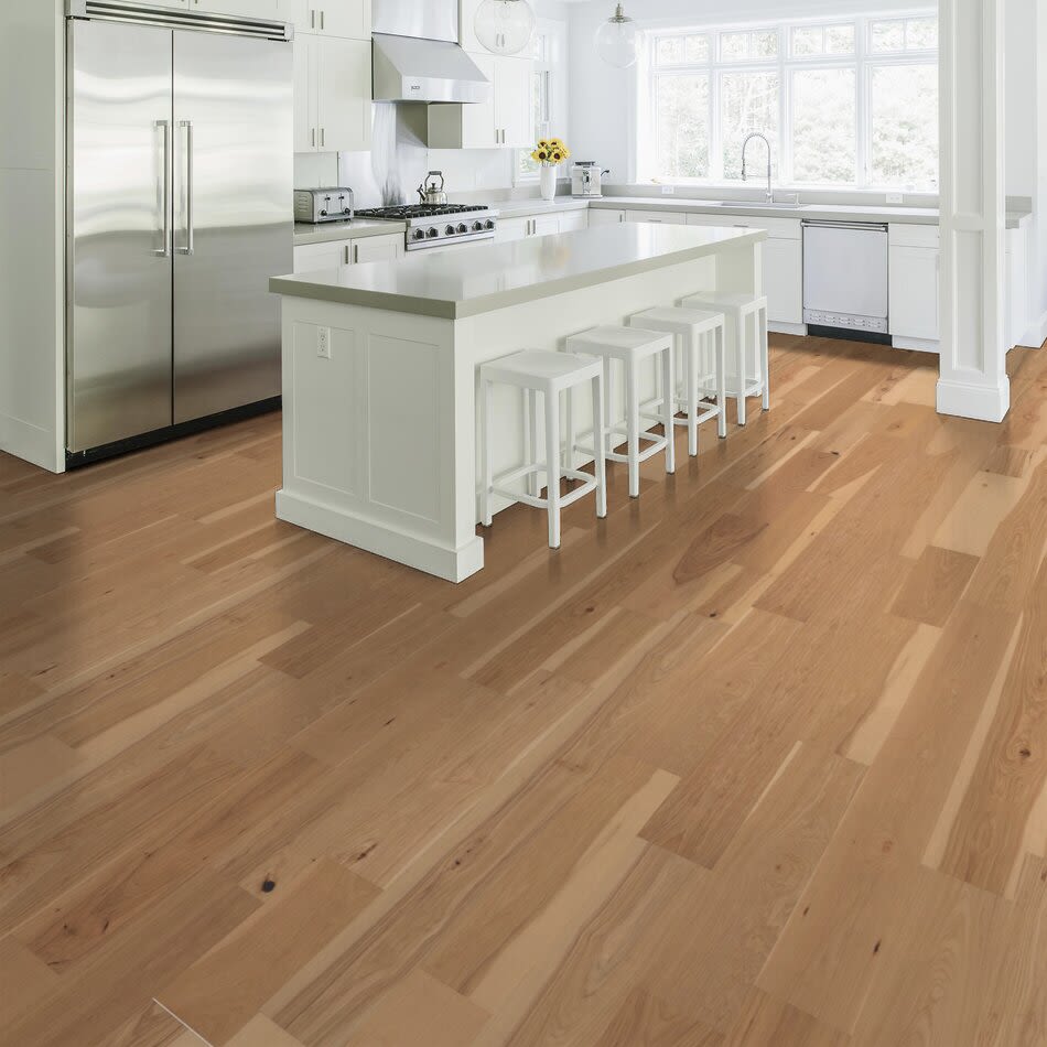 Shaw Floors Carpetland – Waterproof Hardwood Eminence Natural Hickory 02042_CH919
