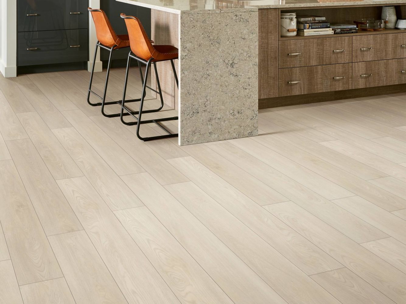 Shaw Floors Resilient Residential Paladin Plus Silver Dollar 01055_0278V
