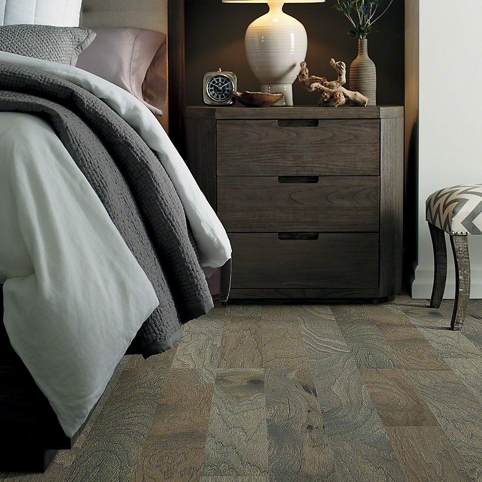 Shaw Floors Shaw Hardwoods Consign Greystone 05054_SMW10