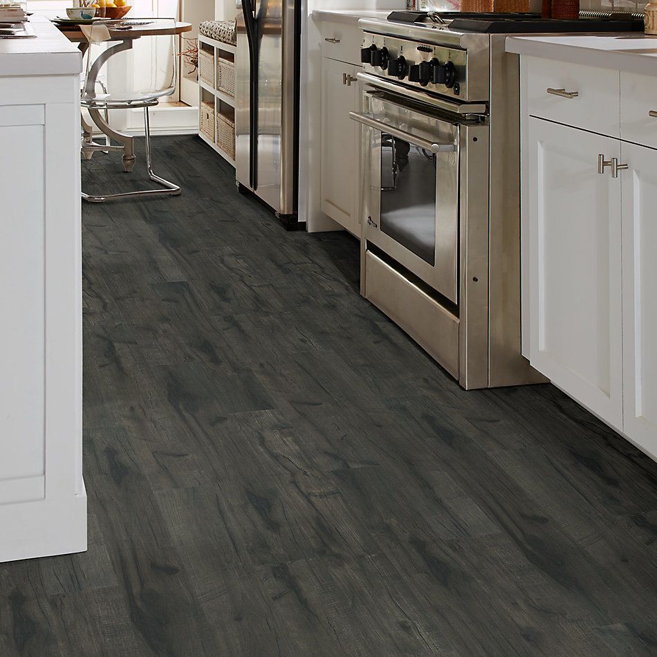 Shaw Floors Reality Homes Port Townsend Midnight Hckry 09001_306RH