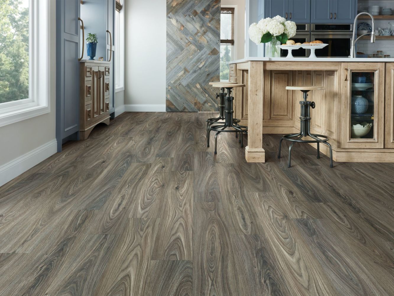 Philadelphia Commercial Resilient Commercial Ardent Dark Elm 00915_5606V