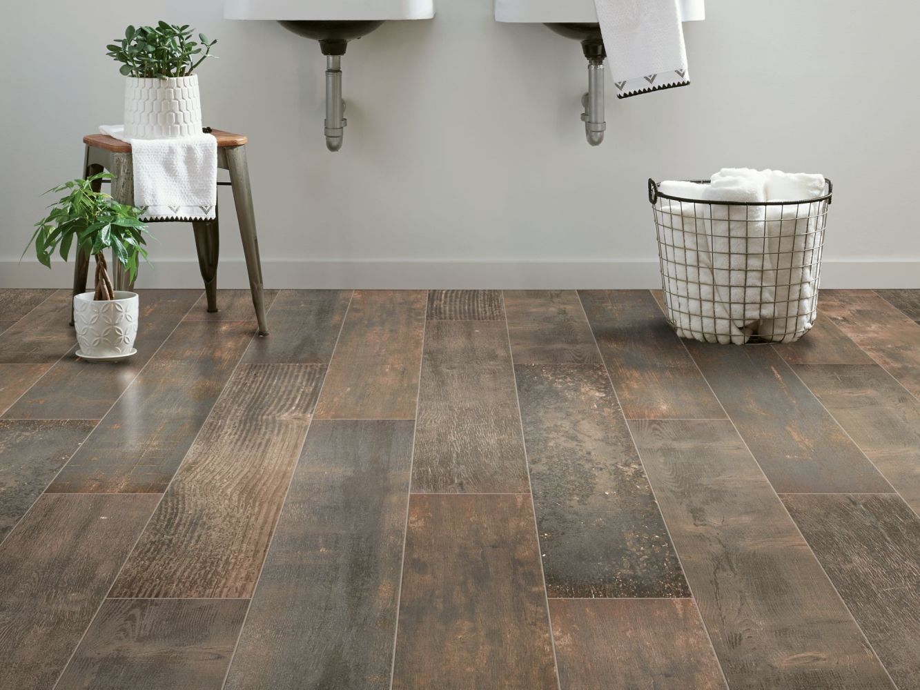 Shaw Floors Emberwood7x47 Burned 00719_CS69Z