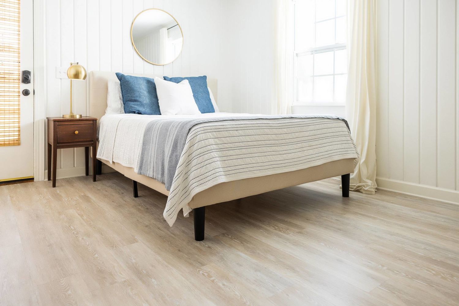 Shaw Floors Carpets Plus COREtec Essentials 7″ Ivory Coast Oak 00705_CV234