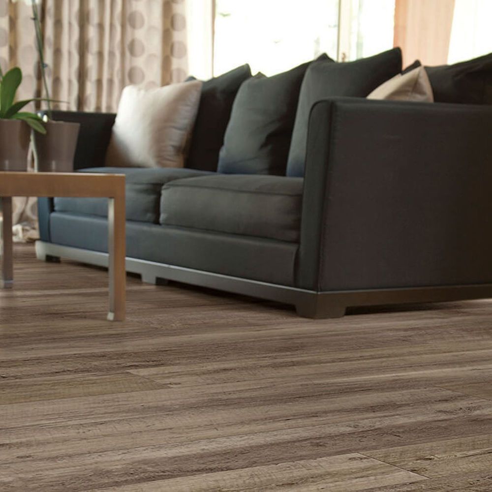 Shaw Floors Resilient Residential Northland Superior 7″ Plank Durham Oak 00756_FR704
