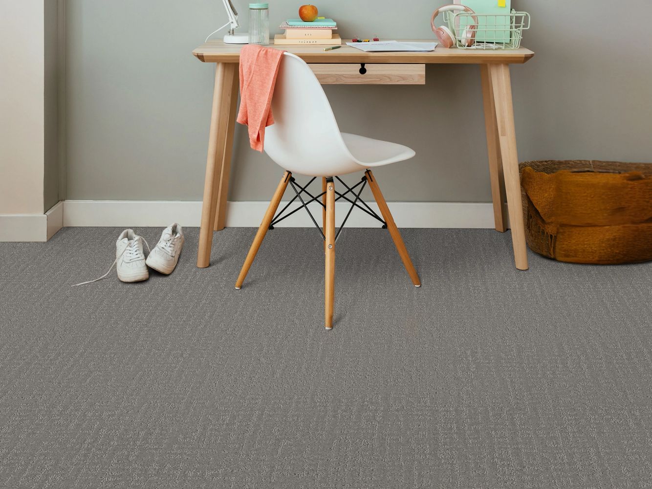 Shaw Floors Studio Plaza Lunar Haze 00509_5E870