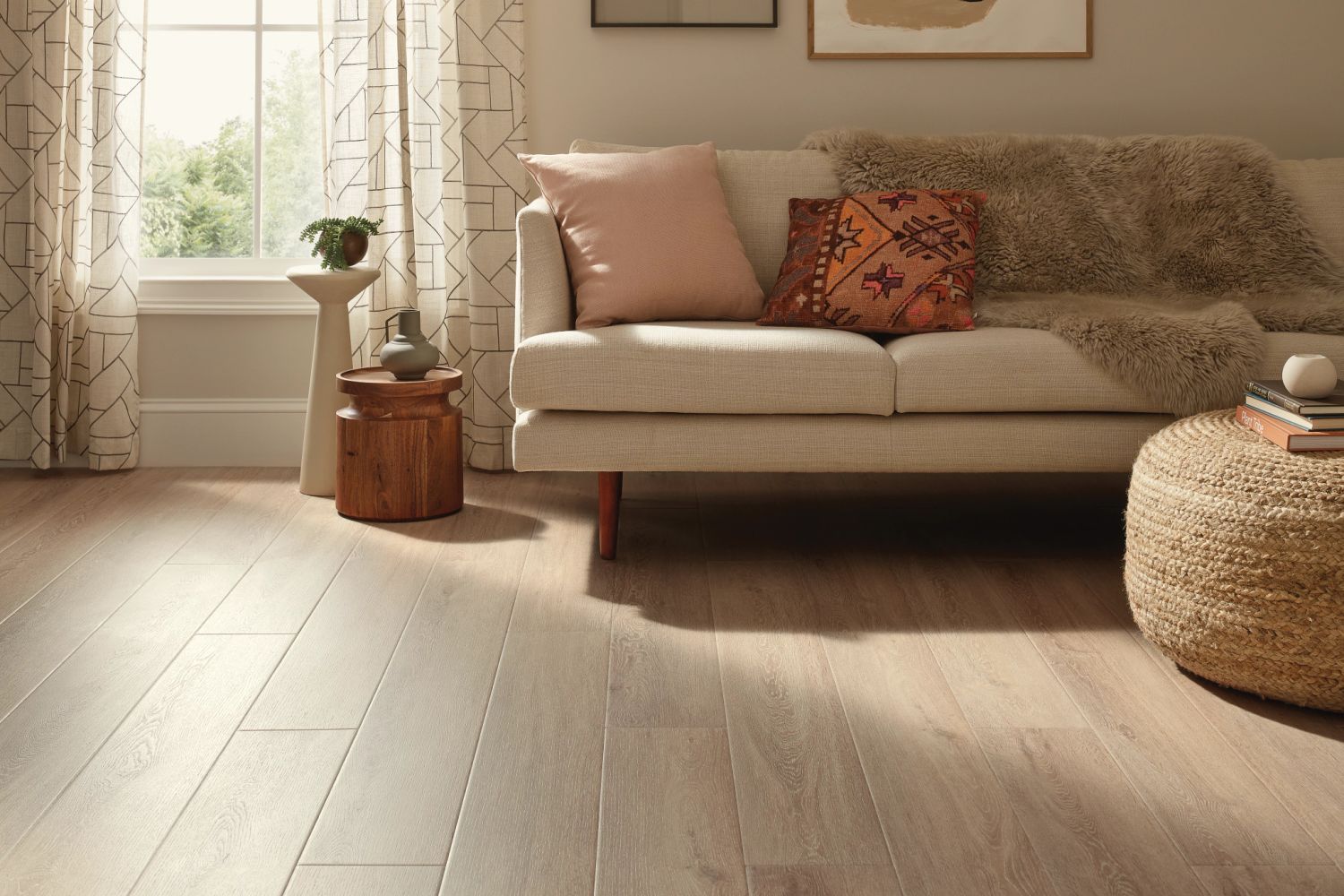 COREtec Resilient Residential Ct HD 7×60 Intg Bosc Oak 06012_VV735
