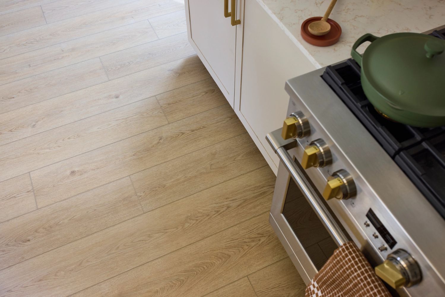Resilient Residential COREtec Originals Premium 3/4″ Cr500 Natural Linen Oak 05079_CR500