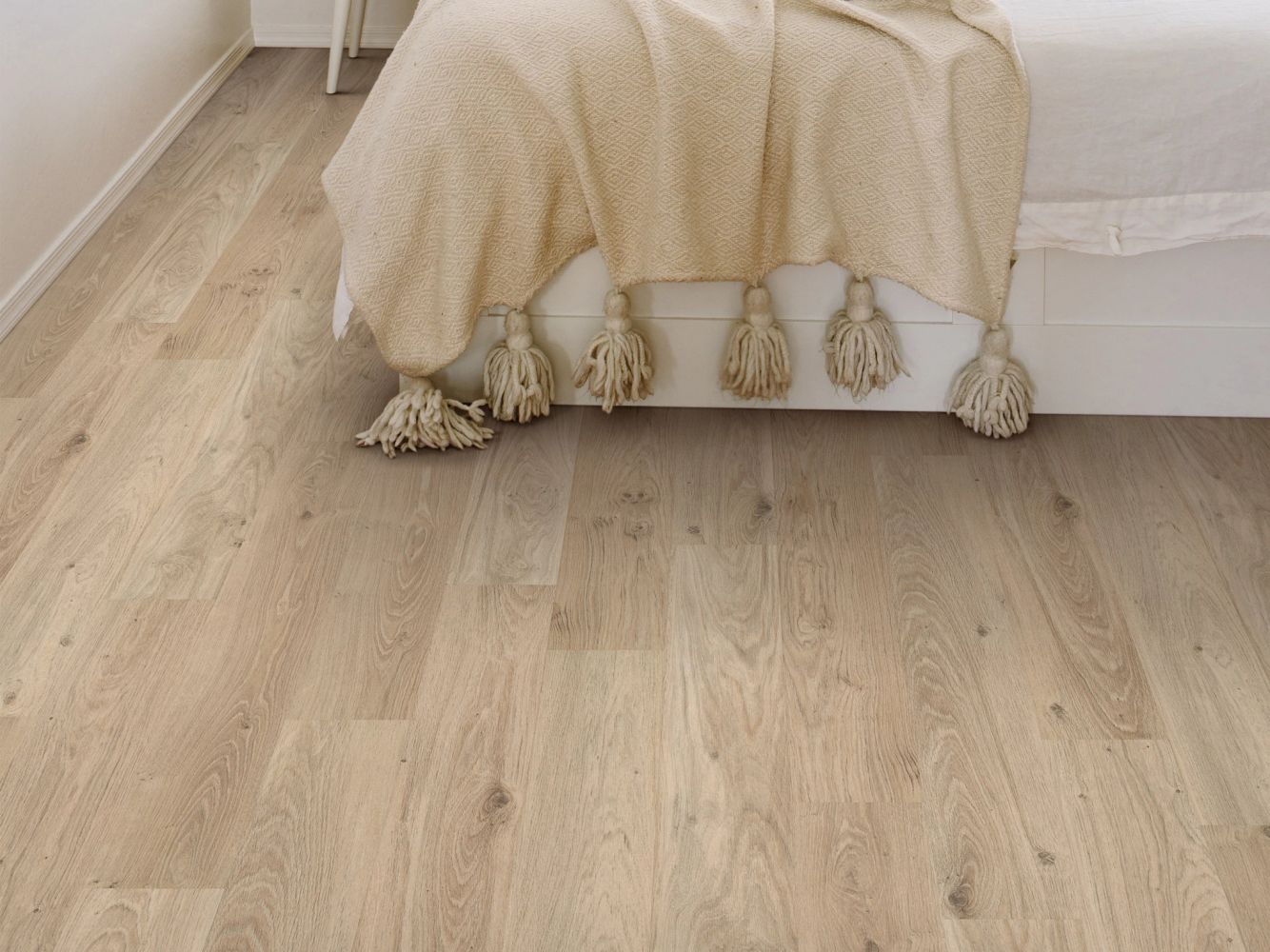 Shaw Floors Resilient Residential Praxis Plank Expose 02045_3039V