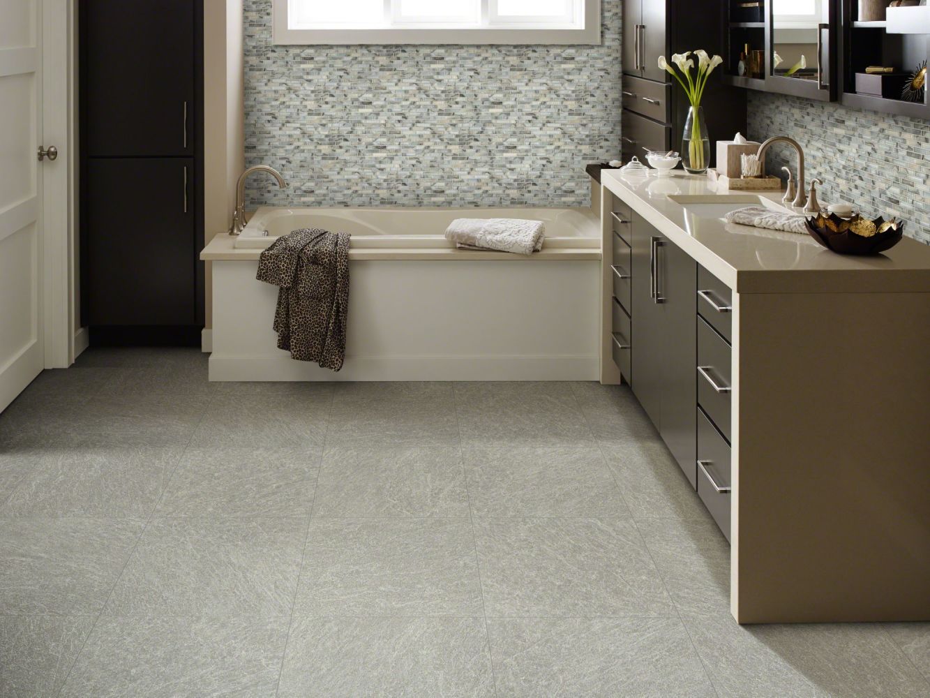 Shaw Floors Resilient Property Solutions Pro 12 Carolina 00518_VG062