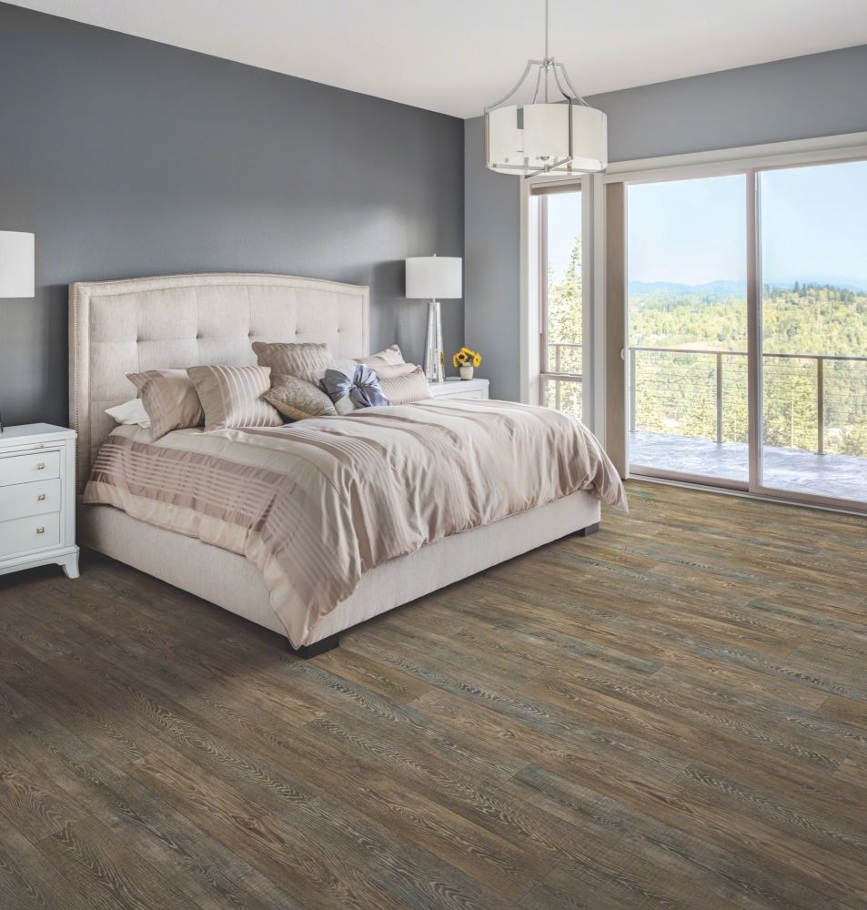 Resilient Residential COREtec Plus Plank HD Shaw Floors  Klondike Contempo Oak 00632_VV031