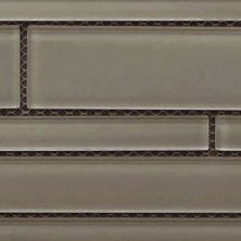 Glass Vogue Casa Roma ®  Latte (6″x18″ Random Strip) Latte CASGWR07RB