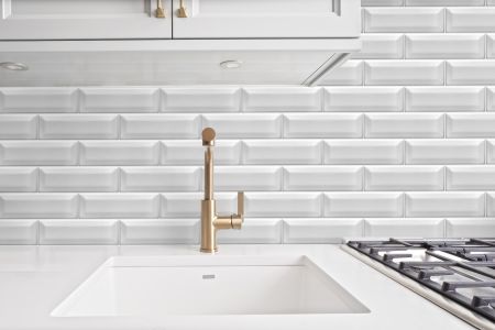Emser Kinetic Ceramic Glossy White