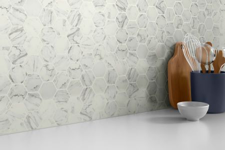 Emser Echo Glass Glossy Calacata