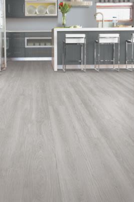 Mohawk Leighton Multi-Strip White Metal