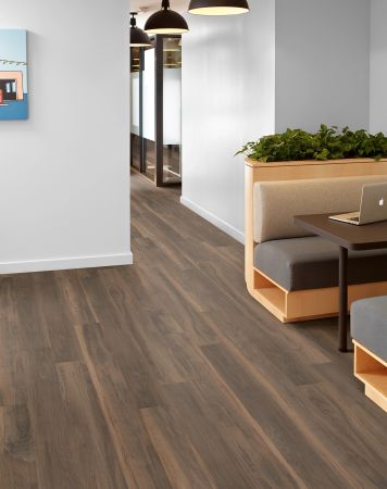 Philadelphia Commercial USA 12 Plank Amaranth