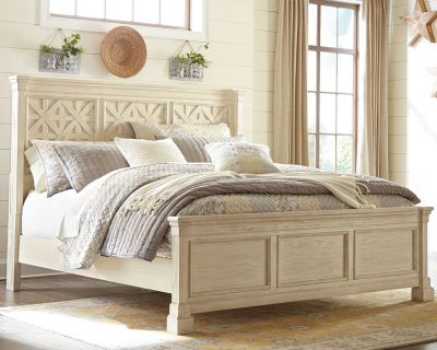 Bolanburg – Antique White – Queen Panel Bed – Lattice Headboard B647/57/54/96