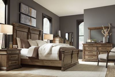 Markenburg – Brown – 8 Pc. – Dresser, Mirror, Chest, King Panel Bed, 2 Nightstands B770/31/36/46/58/56/97/93(2)