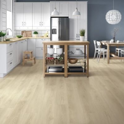 Lux Flooring Royal Oaks EIR – 9” Champagne RO-Champagne
