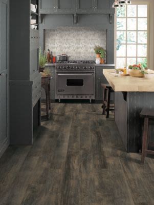 Mohawk Lush Terrace Multi-Strip Baywood Brown