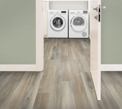 Mohawk Lookout Trace Multi-Strip Cathedral Grey