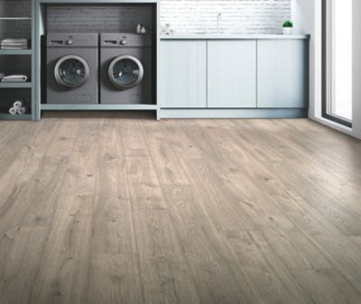 Mohawk Elegantly Aged Asher Gray Oak