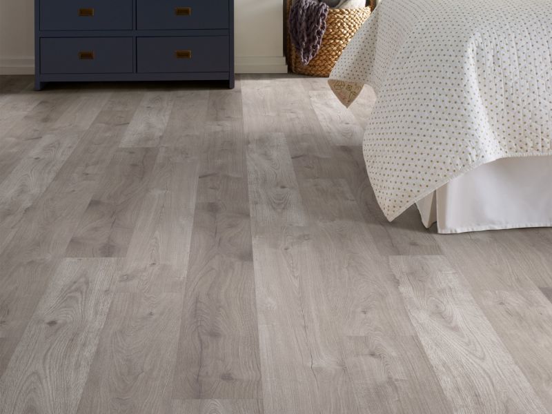 Shaw Floors Versalock Laminate Cadence Metropolitan Grey