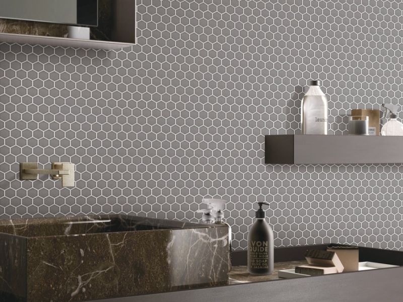 Emser Savvy Silver Gloss 2 in.